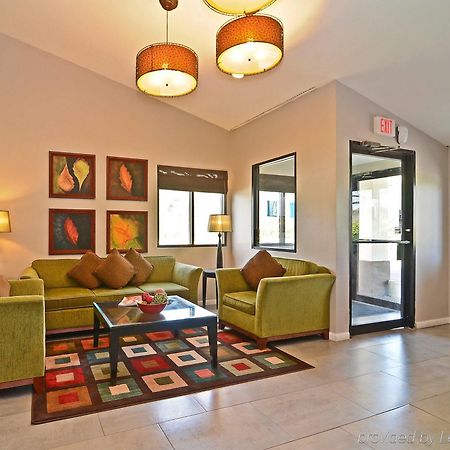 Lexington Inn & Suites-Elgin Interior foto